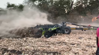 Демо-показ АН-8-БД по стерне кукурузы