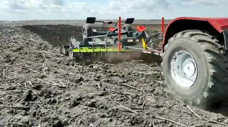 БДП-430 работает после зяблевой вспашки