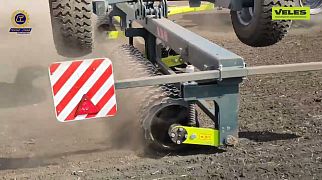 КЗК-12.4 прикатывает почву в Ульяновской области